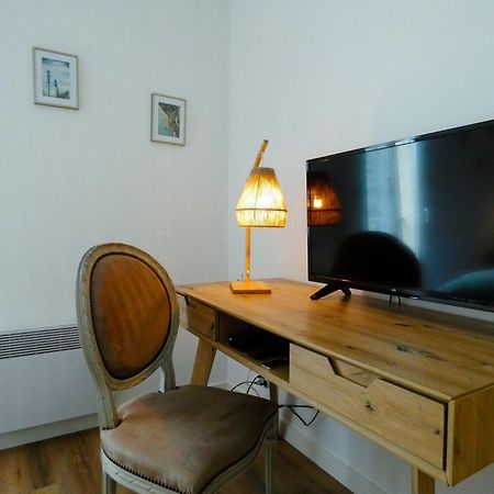 Chambre D'Hote L'Oree Des Buis Vouille  Экстерьер фото