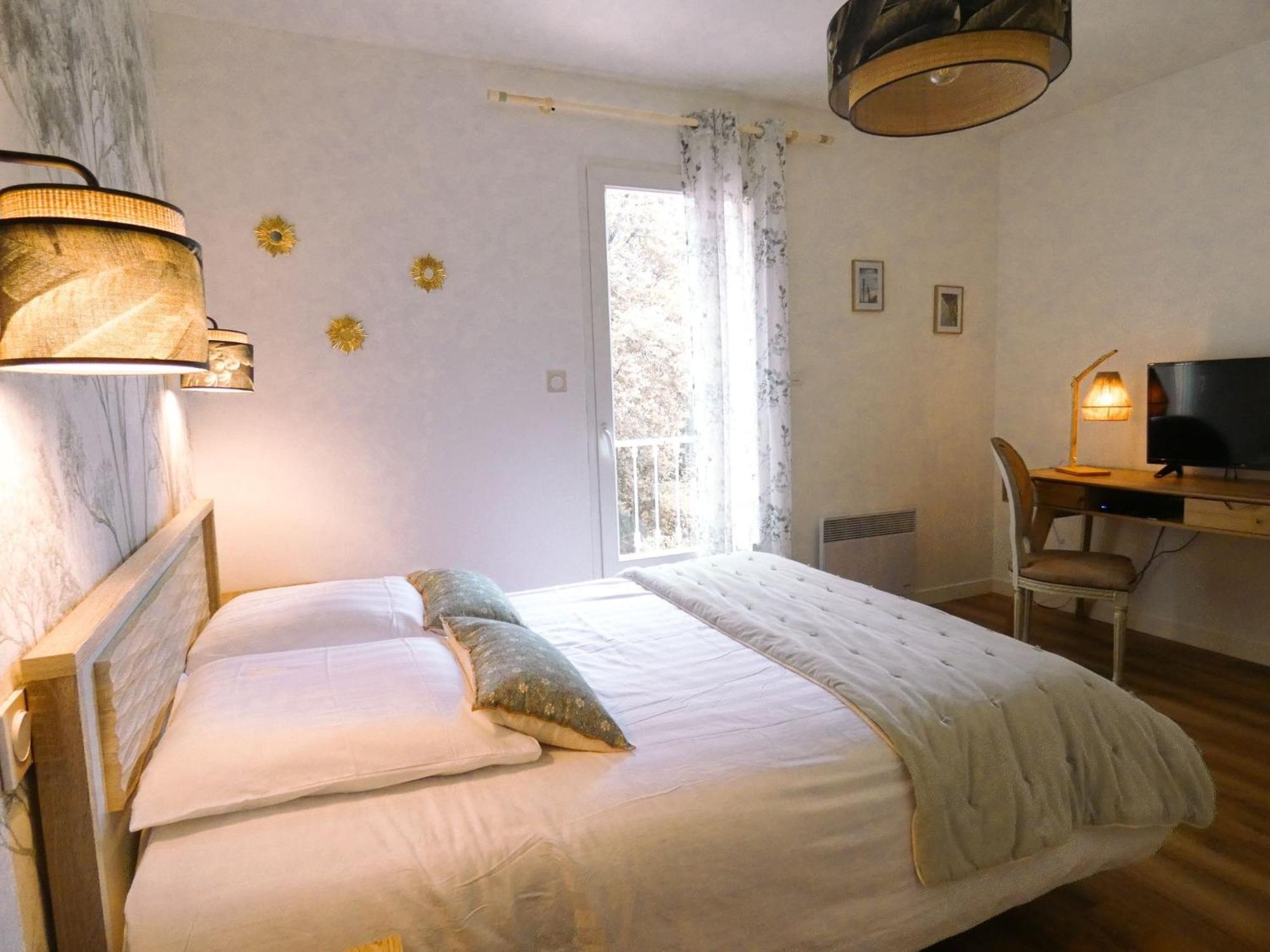 Chambre D'Hote L'Oree Des Buis Vouille  Экстерьер фото