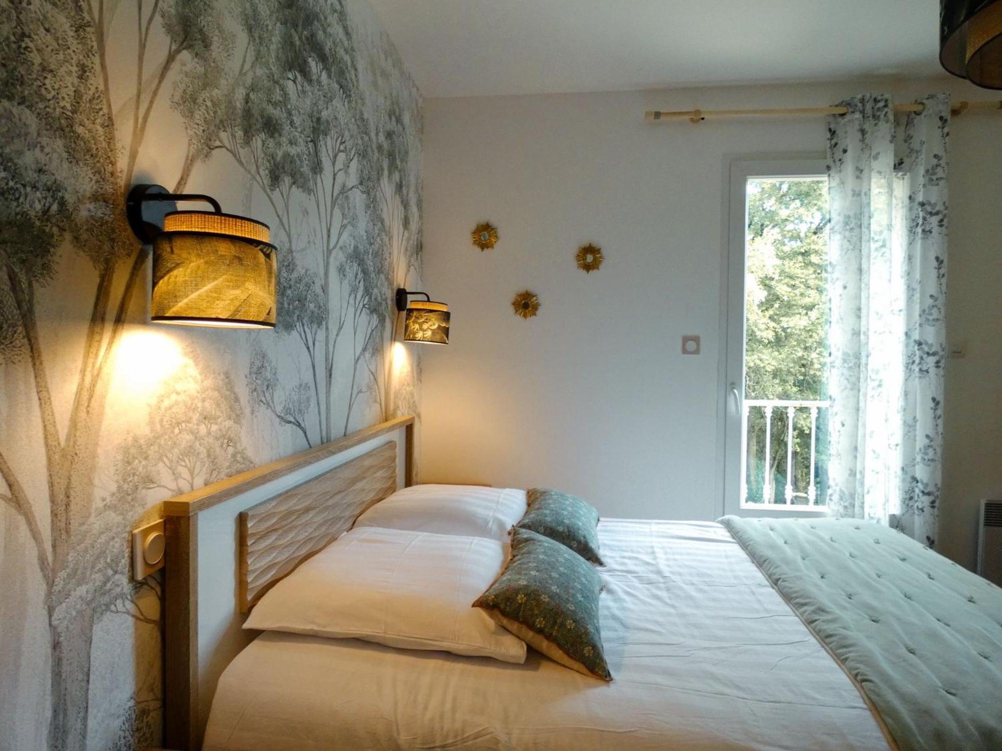 Chambre D'Hote L'Oree Des Buis Vouille  Экстерьер фото