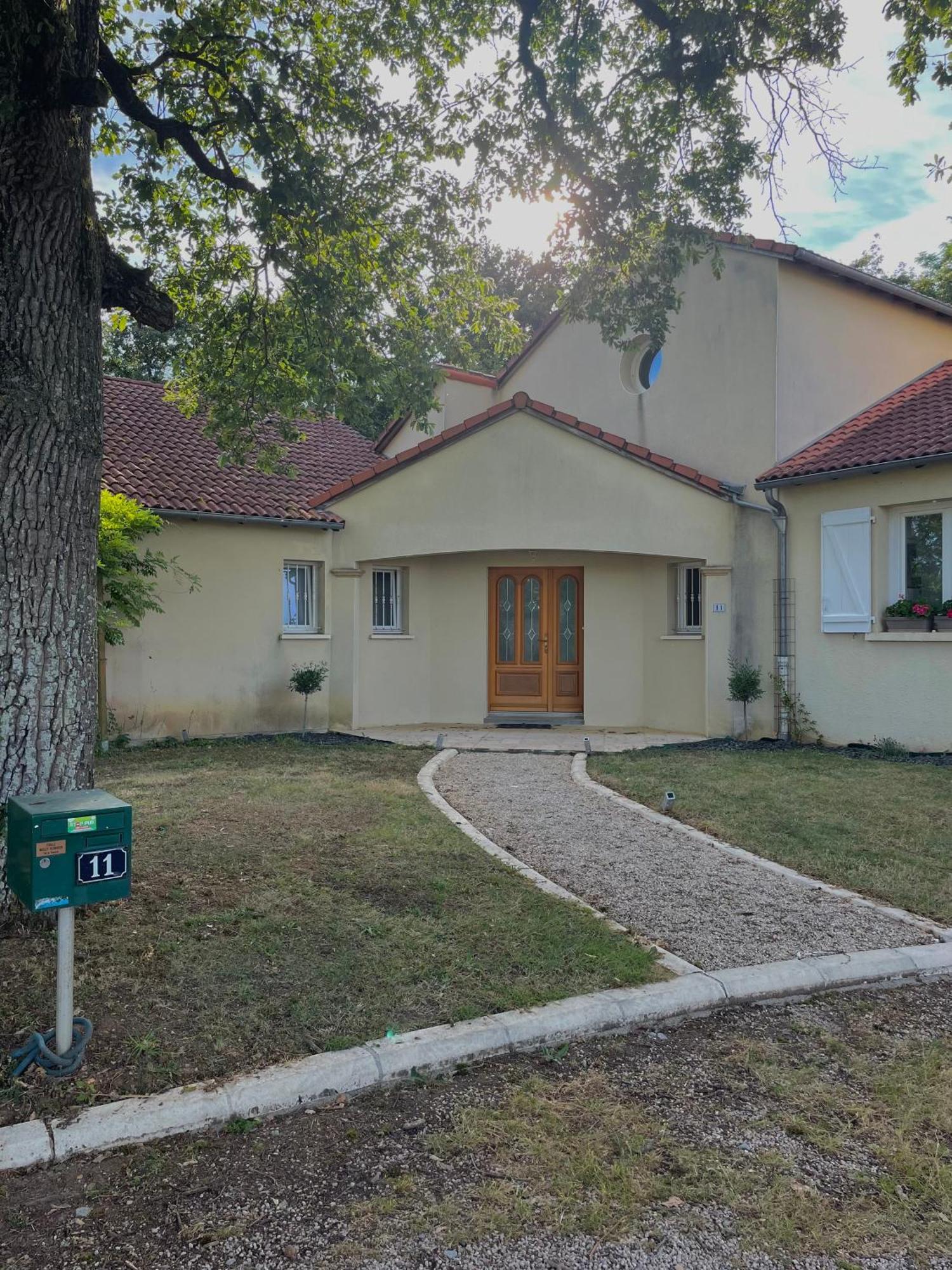Chambre D'Hote L'Oree Des Buis Vouille  Экстерьер фото