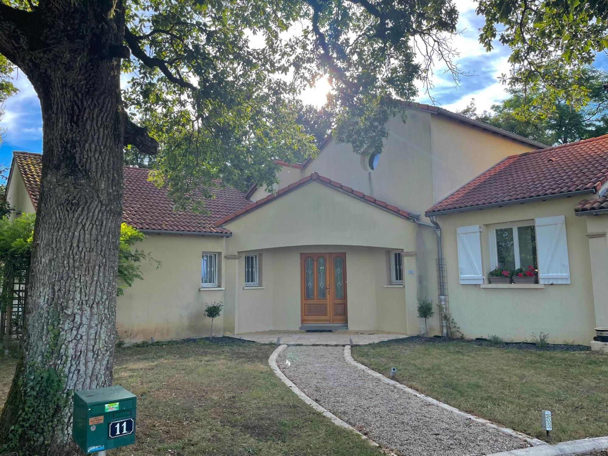 Chambre D'Hote L'Oree Des Buis Vouille  Экстерьер фото
